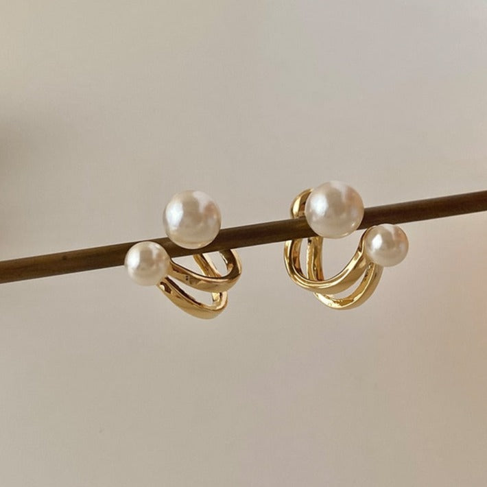 Two Pieces Gold Earrings with White Pearls