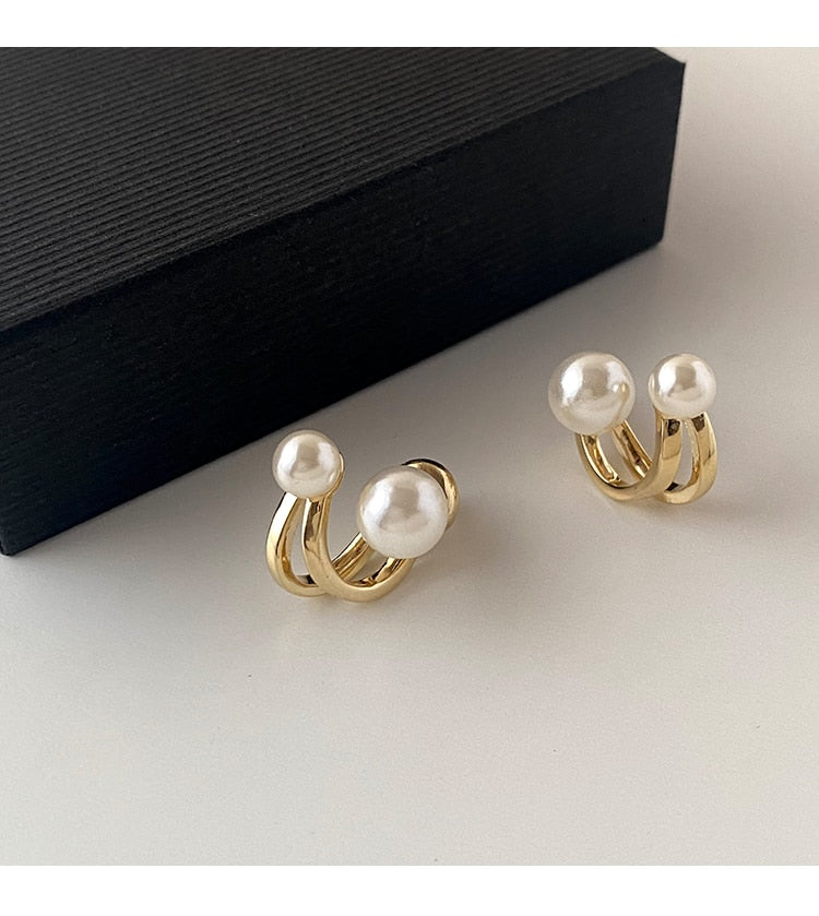 Two Pieces Gold Earrings with White Pearls