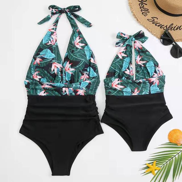 Matching Family Outfit - Mummy and Daughter Swimsuit