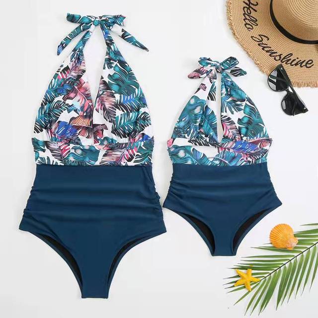 Matching Family Outfit - Mummy and Daughter Swimsuit